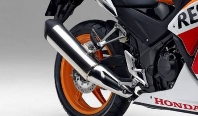 ฮอนด้า ซีบีอาร์ แชมเปี้ยน Exhaust View ฮอนด้า ซีบีอาร์ แชมเปี้ยน Exhaust View