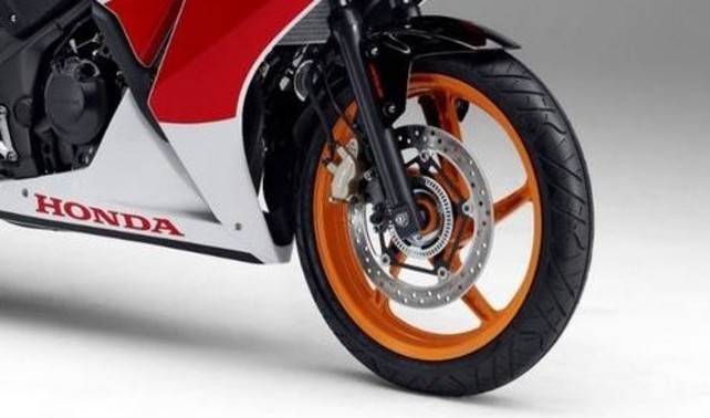 ฮอนด้า ซีบีอาร์ แชมเปี้ยน Front Tyre ฮอนด้า ซีบีอาร์ แชมเปี้ยน Front Tyre