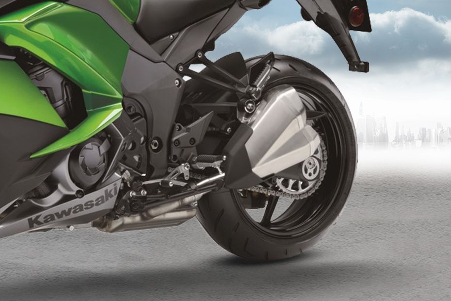Kawasaki Ninja 1000 Exhaust View