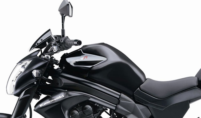 Kawasaki Er-6n Fuel Tank View