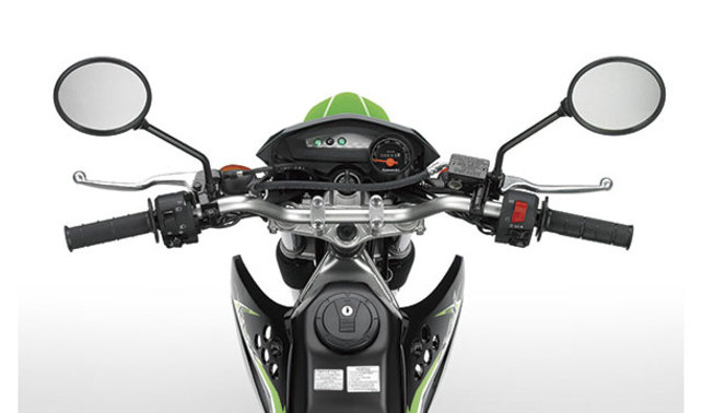 Kawasaki KLX-150L Handle Bar View Kawasaki KLX-150L Handle Bar View