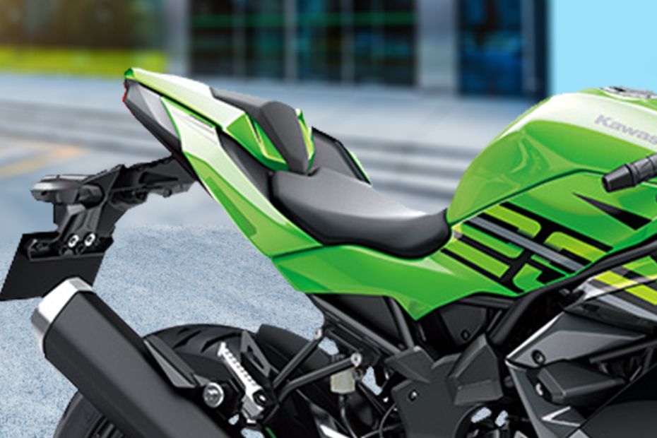 Kawasaki Ninja 250SL Rider Seat View Kawasaki Ninja 250SL Rider Seat View