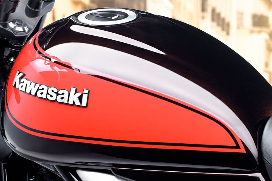 Kawasaki Z900RS Fuel Tank View Kawasaki Z900RS Fuel Tank View
