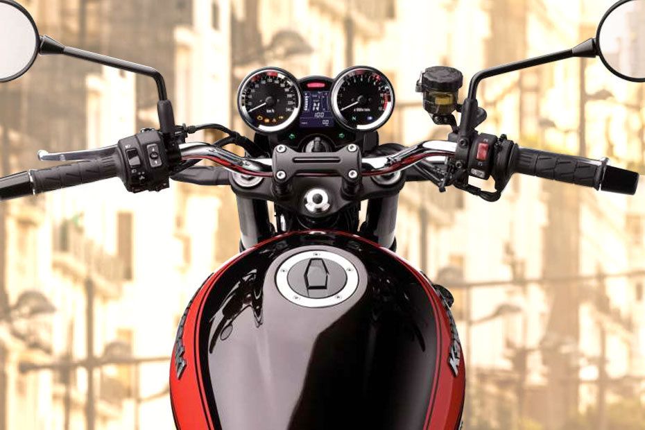 Kawasaki Z900RS Handle Bar View Kawasaki Z900RS Handle Bar View