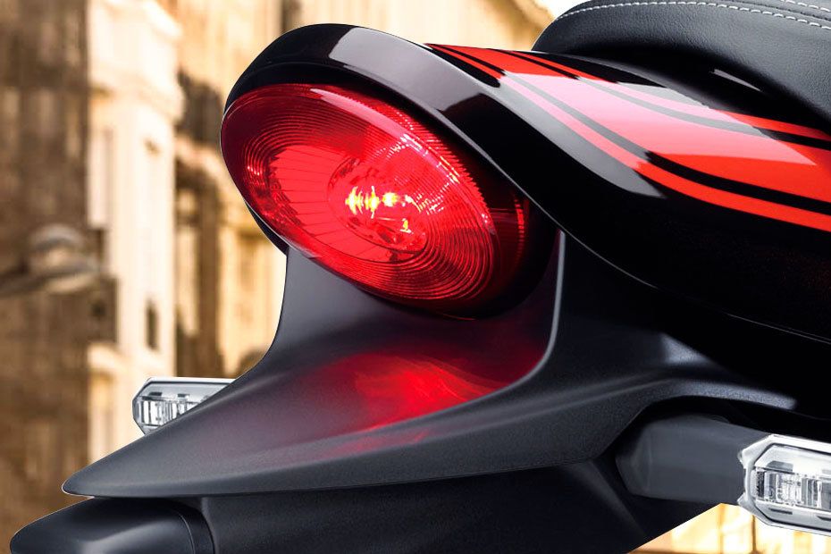 Kawasaki Z900RS Tail Light View Kawasaki Z900RS Tail Light View
