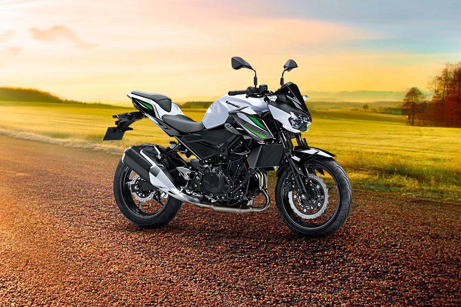 คาวาซากิ ซี 250 2019 Slant Rear View Full Image คาวาซากิ ซี 250 2019 Slant Rear View Full Image