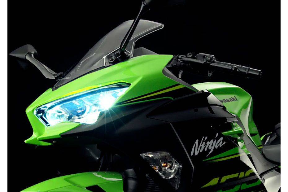 คาวาซากิ นินจา 400 Head Light View คาวาซากิ นินจา 400 Head Light View