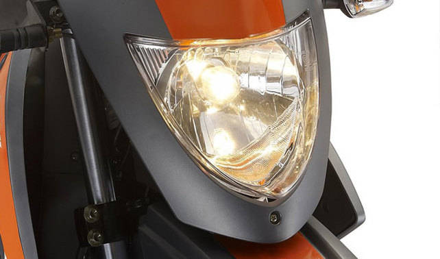 Keeway TX 200 Head Light View Keeway TX 200 Head Light View