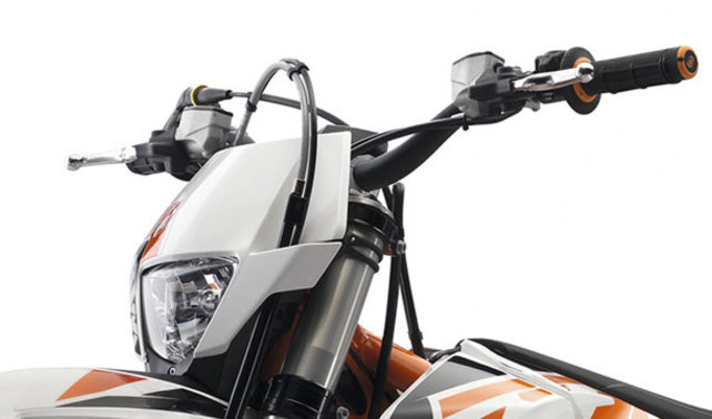 เคทีเอ็ม  ฟรีไรด์ 250 อาร์ Back Side View