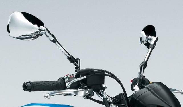 ซูซูกิ กลาเดียส 650 Back Side View