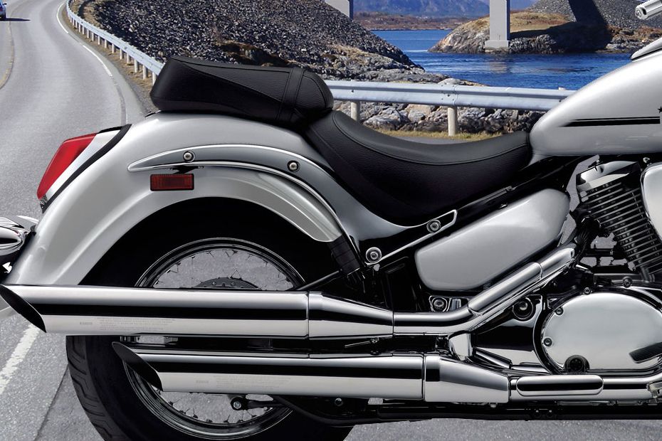 ซูซูกิ บูเลอวาร์ด Rider Seat View