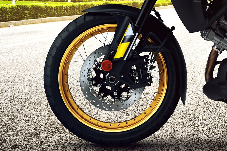 Suzuki V-Strom 1000XT Front Tyre Suzuki V-Strom 1000XT Front Tyre