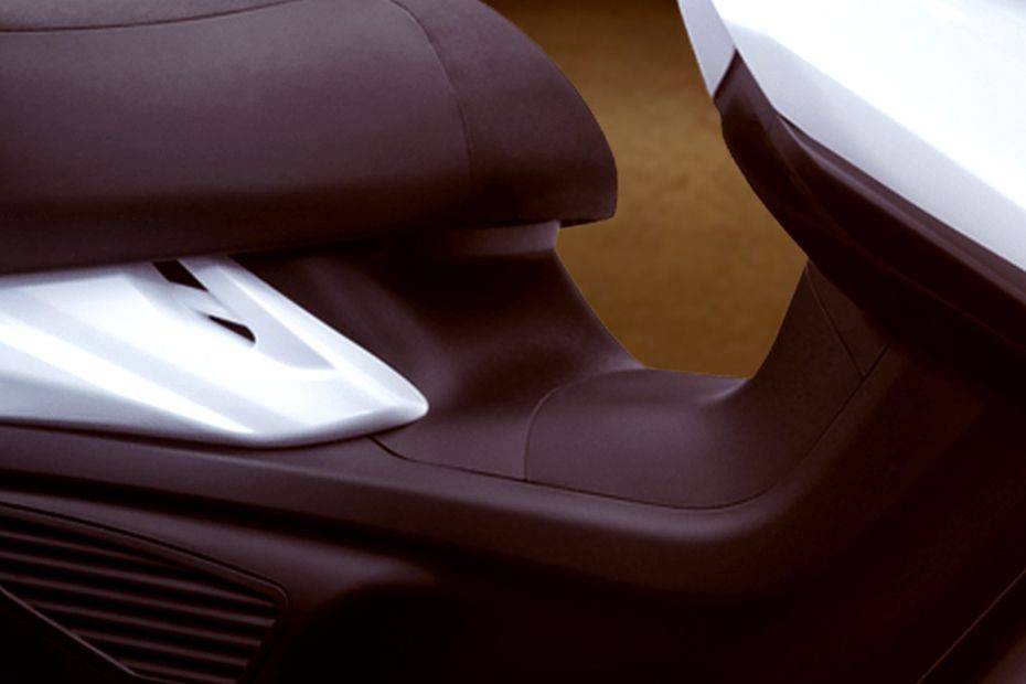 Suzuki Burgman 650 Leg Spacescooter Suzuki Burgman 650 Leg Spacescooter