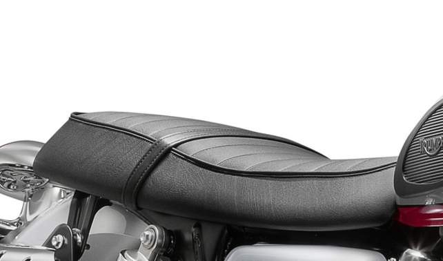ไทรอัมพ์ สแครมเบลอร์ Rider Seat View ไทรอัมพ์ สแครมเบลอร์ Rider Seat View