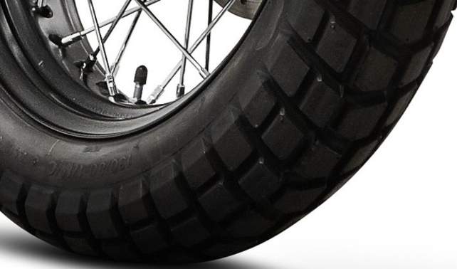 ไทรอัมพ์ สแครมเบลอร์ Tyre Width View ไทรอัมพ์ สแครมเบลอร์ Tyre Width View