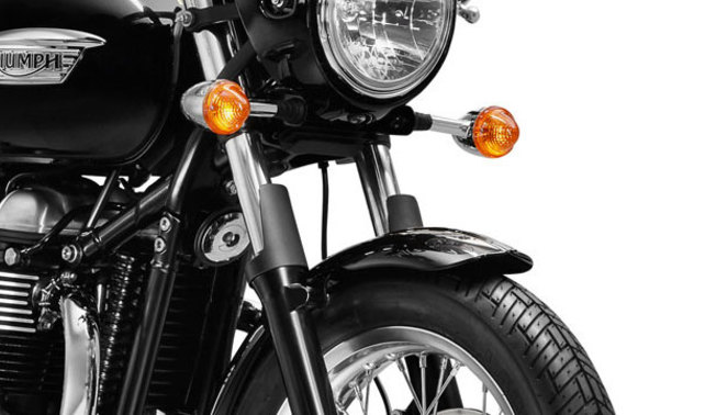 ไทรอัมพ์ ธรักซ์ตั้น Side Indicators Front