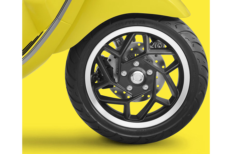 เวสป้า Sprint Front Tyre