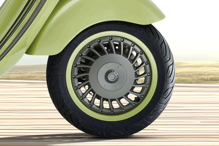 เวสป้า 946 Front Tyre