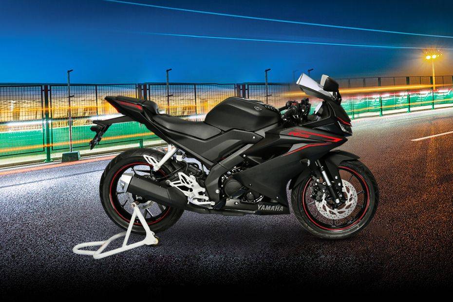 Yamaha YZF-R15 2017 Right Side Viewfull Image Yamaha YZF-R15 2017 Right Side Viewfull Image