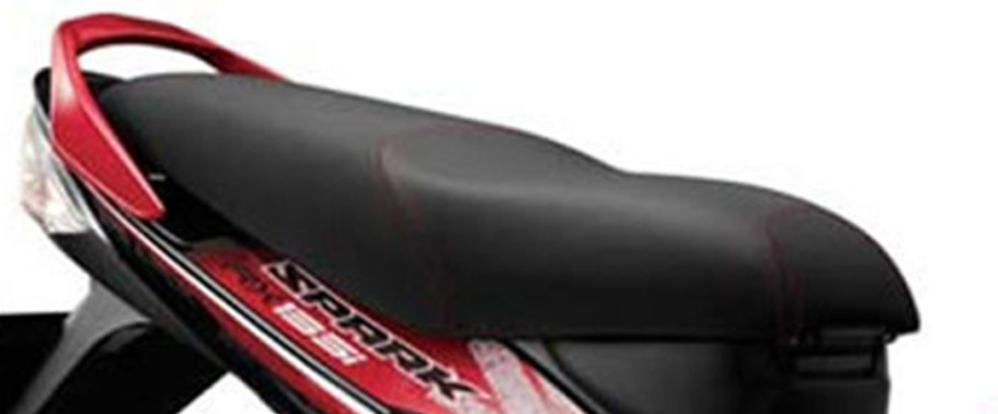 ยามาฮ่า Spark 135 Rider Seat View ยามาฮ่า Spark 135 Rider Seat View