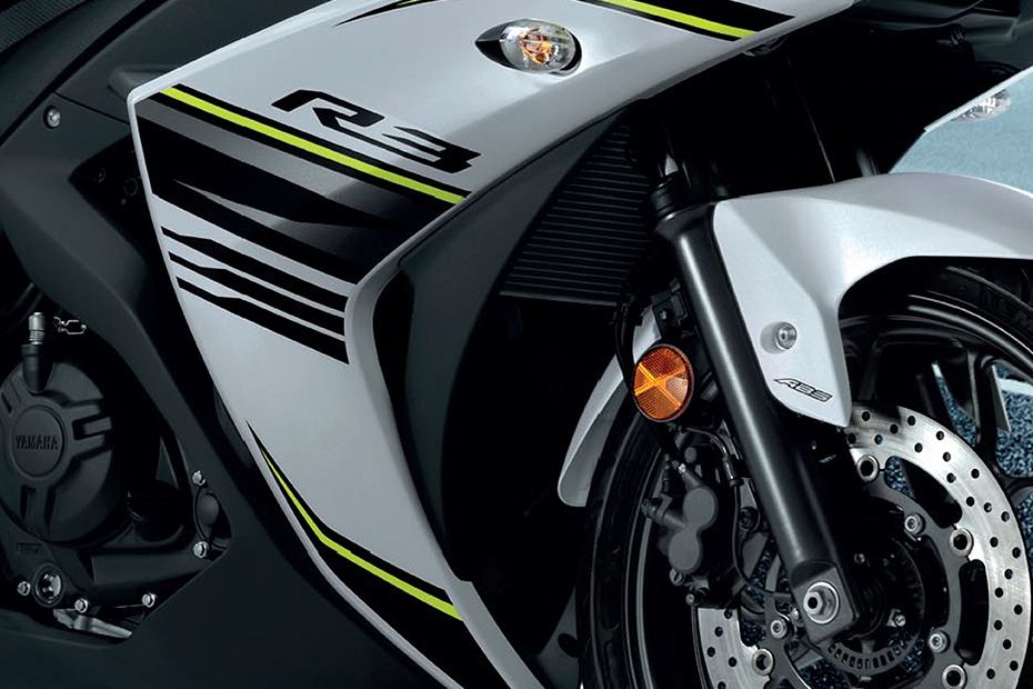 ยามาฮ่า วายซีเอฟ อาร์ 3 2017 Side Reflectors