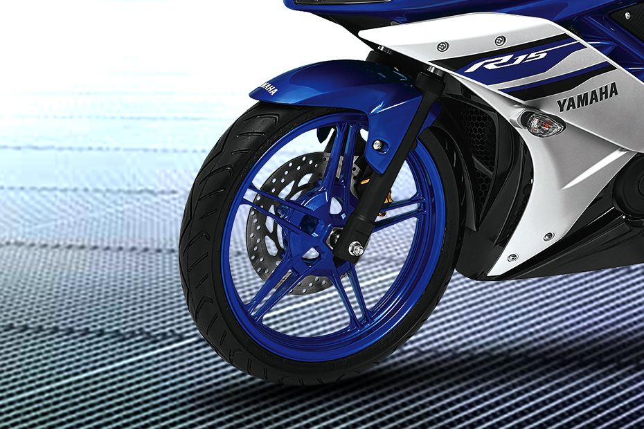 ยามาฮ่า วายซีเอฟ อาร์ 15 2016 Front Tyre