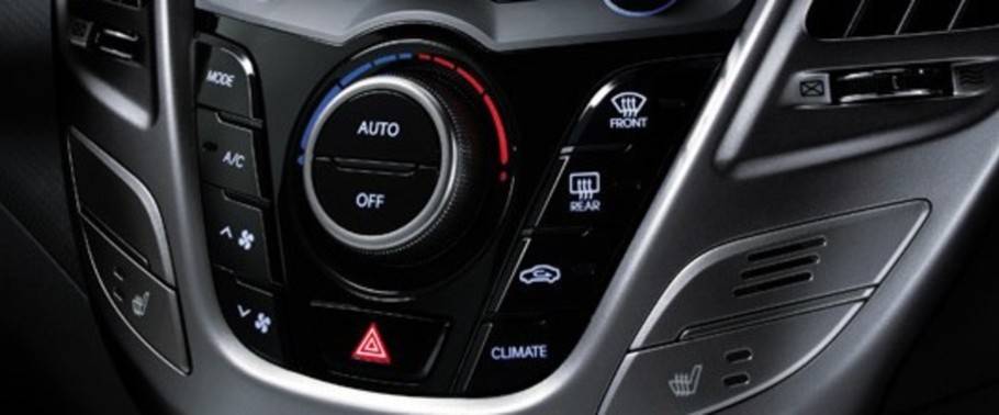 Speakers View of Hyundai Veloster Sport Turbo Speakers View of Hyundai Veloster Sport Turbo
