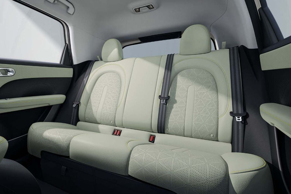 Chery Q Rear Seats