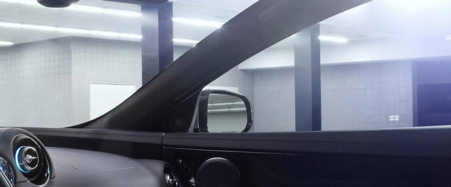 Jaguar XJR SWB Passengers View Jaguar XJR SWB Passengers View