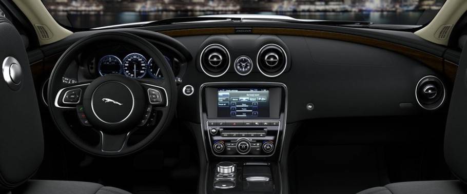 Dashboard View of เอ็กซ์เจ ซูเปอร์สปอร์ต แอลดับบลิวบี Dashboard View of เอ็กซ์เจ ซูเปอร์สปอร์ต แอลดับบลิวบี