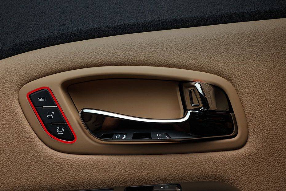 door handle interior of เกีย แกรนด์ คาร์นิวัล door handle interior of เกีย แกรนด์ คาร์นิวัล
