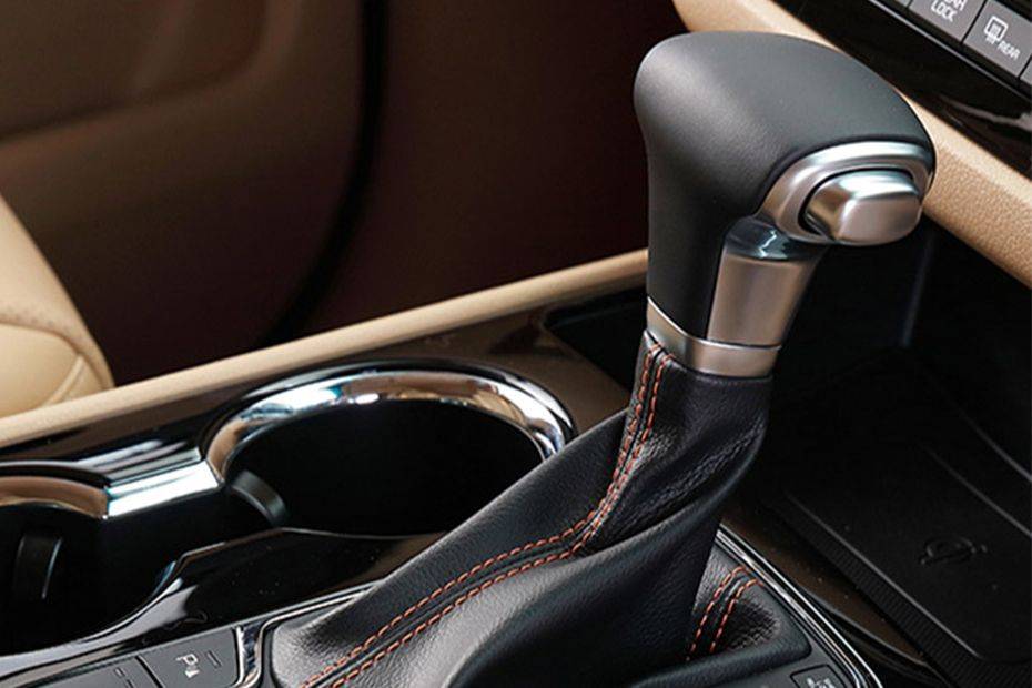 เกีย แกรนด์ คาร์นิวัล Gear Shifter เกีย แกรนด์ คาร์นิวัล Gear Shifter