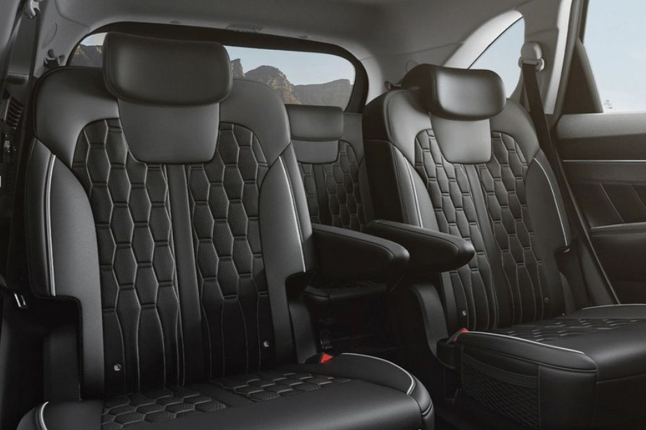 KIA Sorento HEV Rear Seats