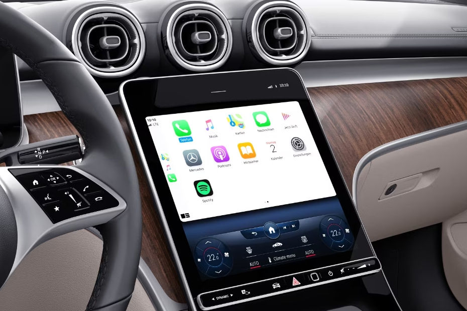 Front AC Controls of Mercedes-Benz C-Class Saloon