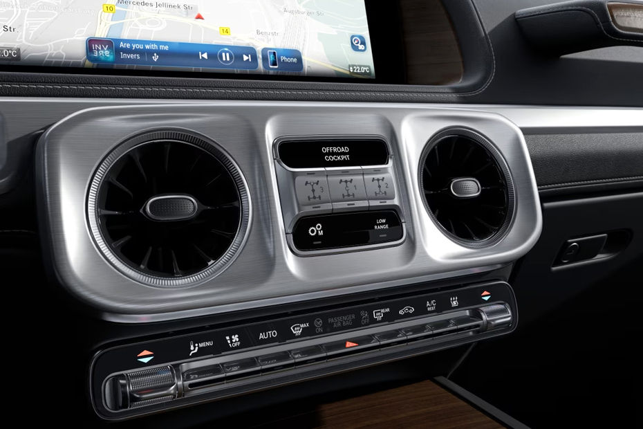Front AC Controls of Mercedes-Benz G-Class