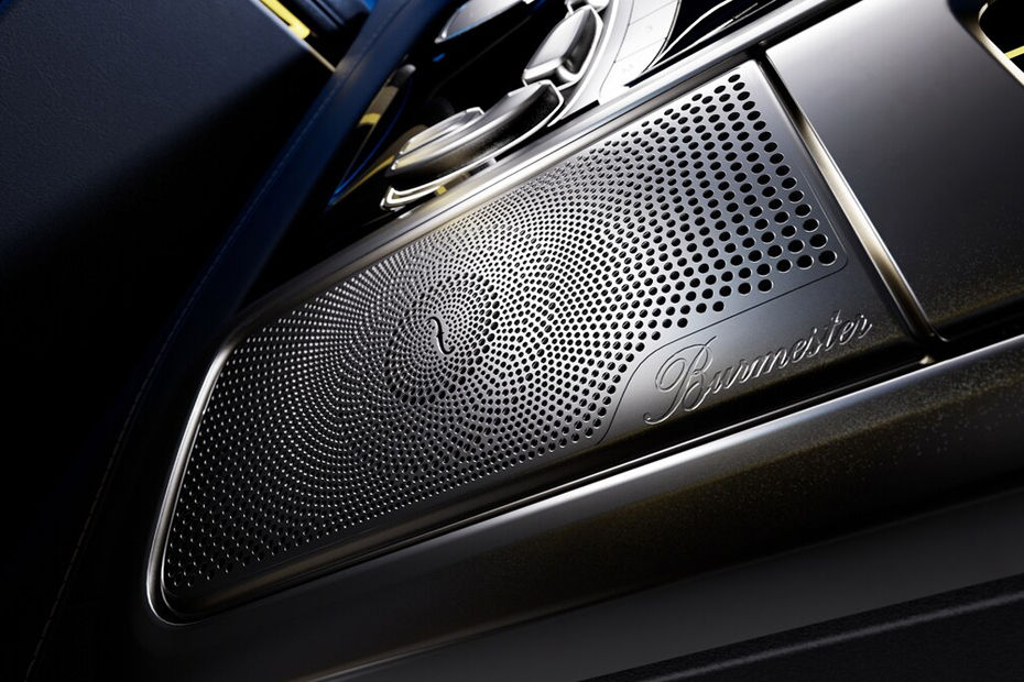 Speakers View of Mercedes-Benz G-Class	 Electric