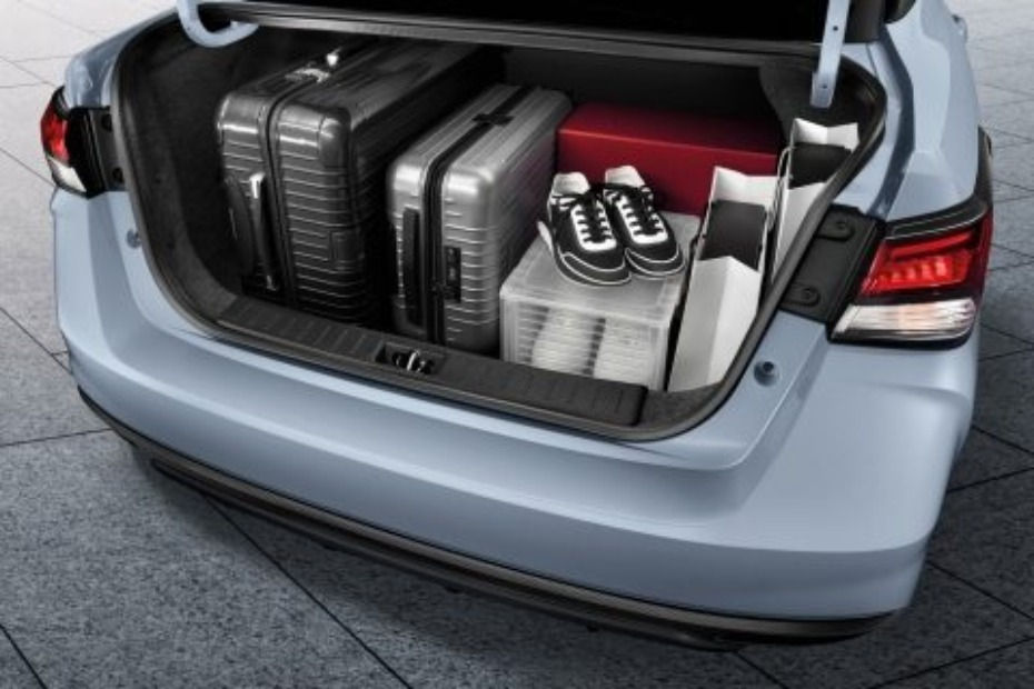 Storage Closer View of Nissan Almera Storage Closer View of Nissan Almera