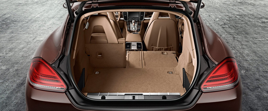 Dashboard View of Panamera Diesel