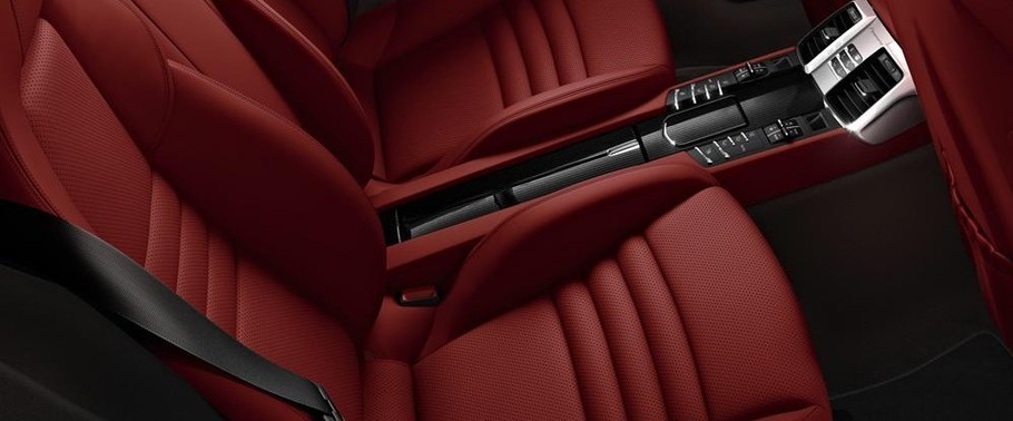 ปอร์เช่ พานาเมรา เทอร์์โบ เอส Rear Seats ปอร์เช่ พานาเมรา เทอร์์โบ เอส Rear Seats