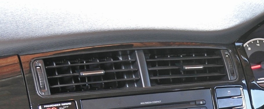 Suprima s Rear AC Controls