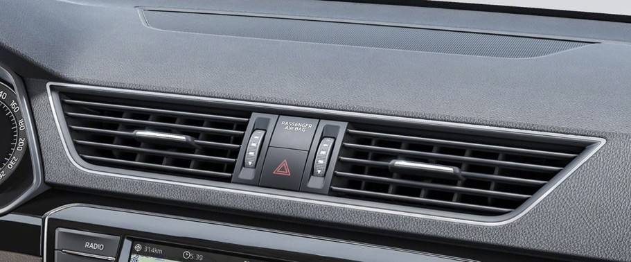 ออคตาเวีย จี-เทค Rear AC Controls ออคตาเวีย จี-เทค Rear AC Controls