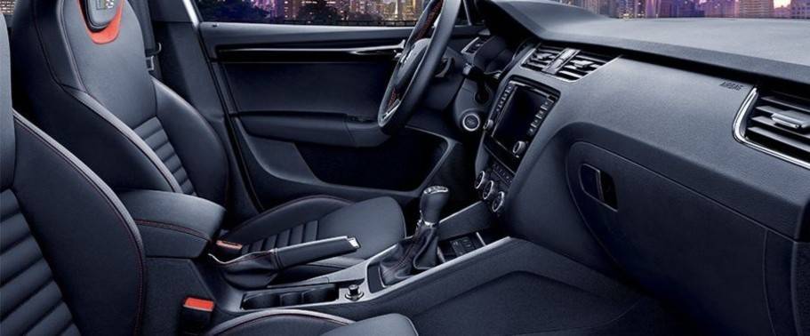 ออคตาเวีย จี-เทค Front Seats ออคตาเวีย จี-เทค Front Seats