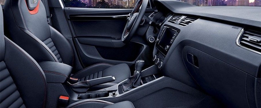 ออคตาเวีย คอมบิ จี-เทค Front Seats ออคตาเวีย คอมบิ จี-เทค Front Seats