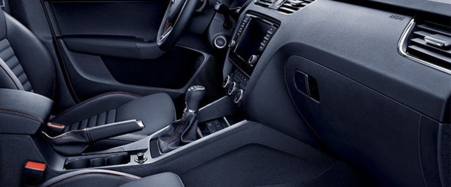 สโกด้า ออคตาเวีย คอมบิ จี-เทค Glove Box สโกด้า ออคตาเวีย คอมบิ จี-เทค Glove Box