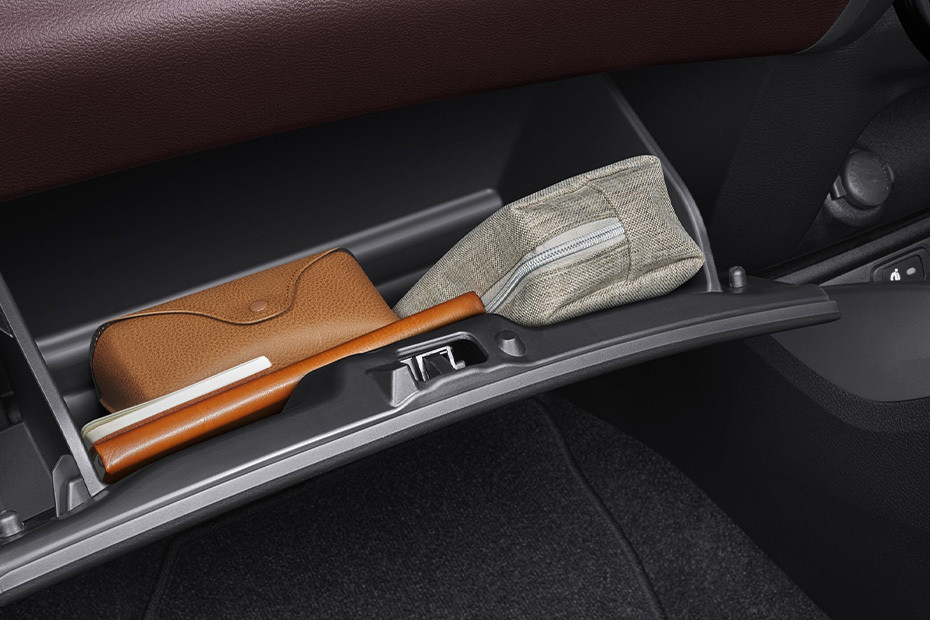 ซูซูกิ Fronx Glove Box Open ซูซูกิ Fronx Glove Box Open