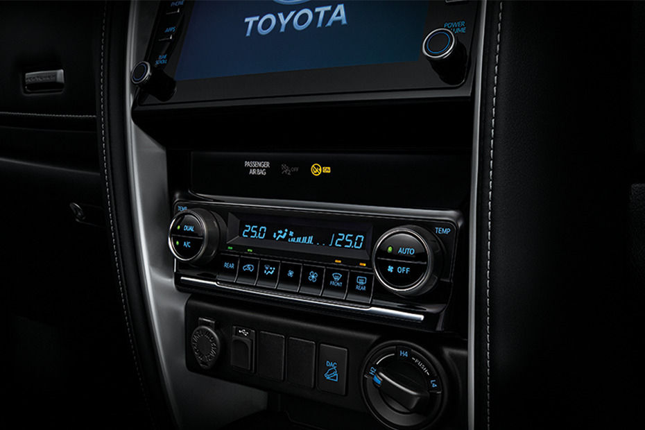 Front AC Controls of Toyota Fortuner Leader
