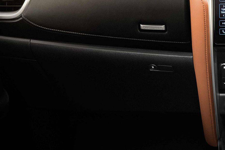 Toyota Fortuner Glove Box