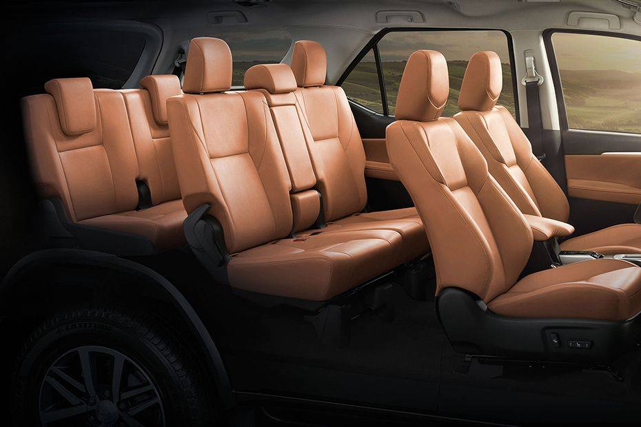 Toyota Fortuner Rd Row Seat