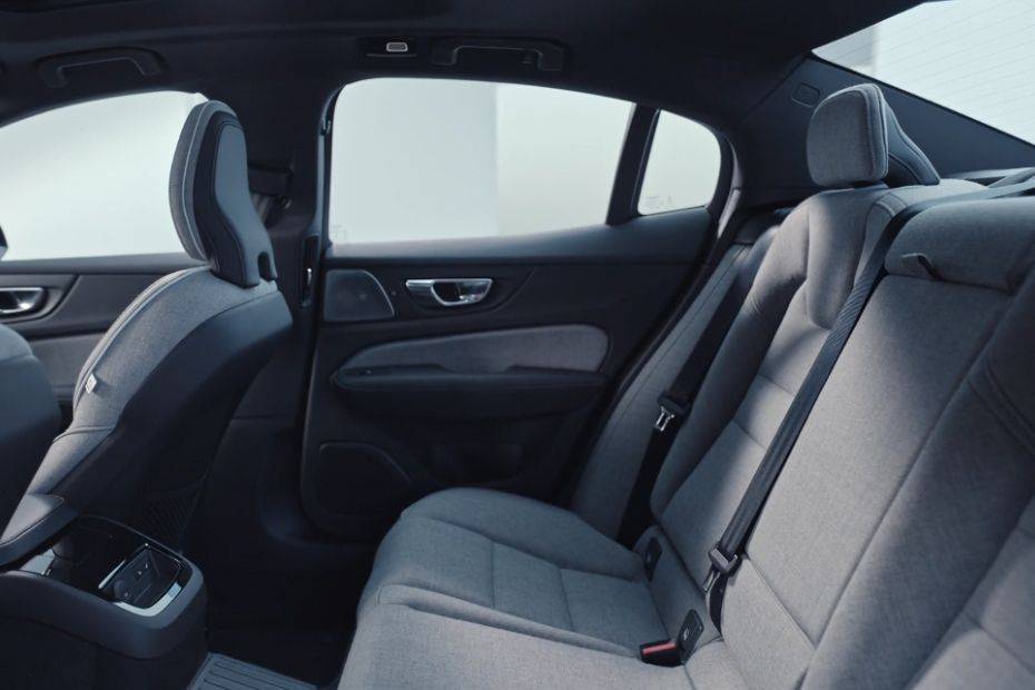 วอลโว่ S60 Recharge Rear Seats วอลโว่ S60 Recharge Rear Seats