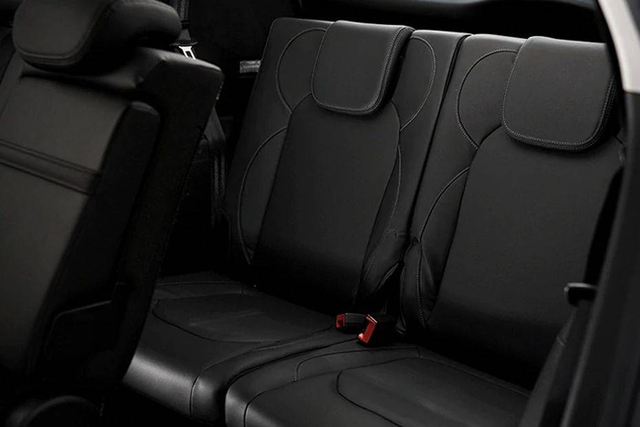 Chevrolet Captiva Front And Rear Seats Together Chevrolet Captiva Front And Rear Seats Together